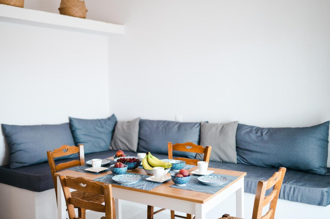 Muses Apartments Agia Anna  Esterno foto
