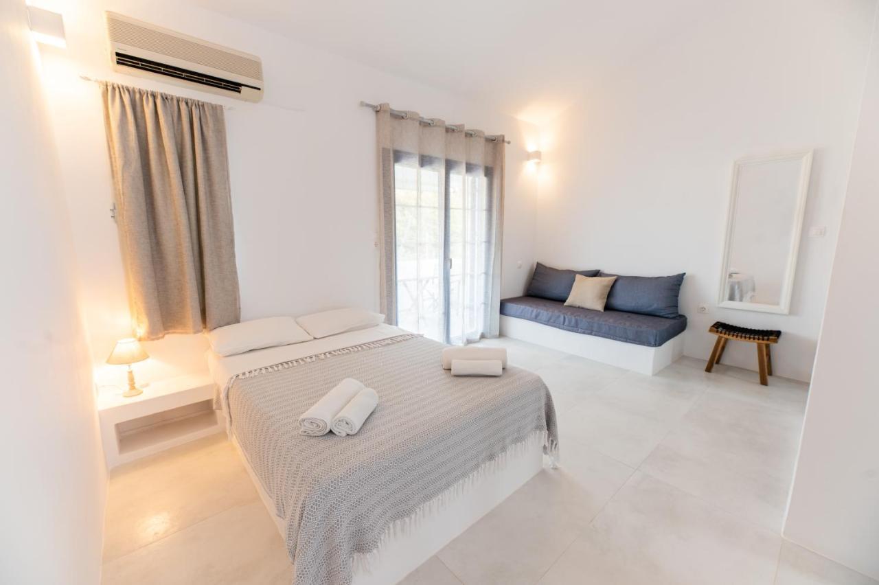 Muses Apartments Agia Anna  Esterno foto